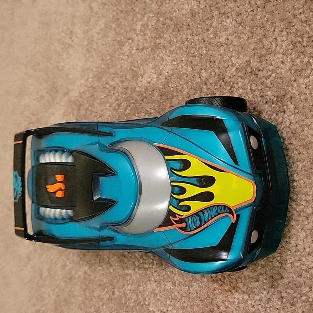 Hot Wheels Motorized Toy Car